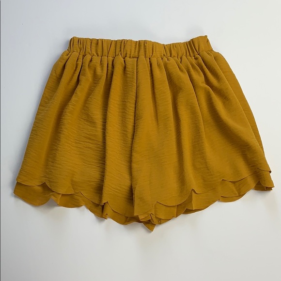 Mustard Scalloped Shorts - Picture 6 of 7